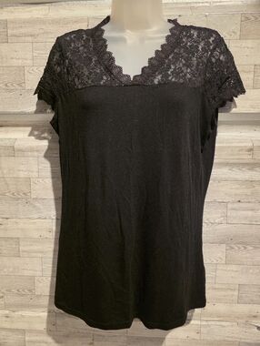 Simply Styled Black Lace Yoke Top